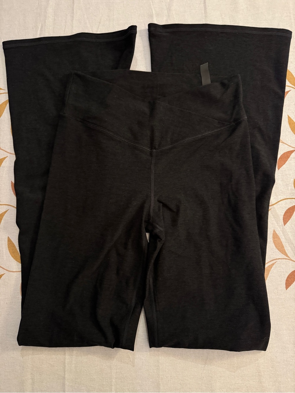Vuori Black High-Rise Flare Leggings